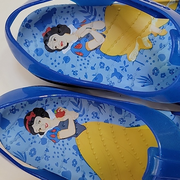 Crocs Kids Snow White Isabella Sandals Bright Cobalt Size US J3 - Picture 5 of 17